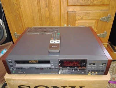 Grabadora estéreo y control remoto Sony SL-HF870D Super Beta Hi-Fi funcionando limpio de alta gama Foto 1 de 4