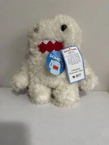 DOMO PELUCHE SDCC COMICCON 2013 EXCLUSIVO ABOMINABLE MUÑECO DE NIEVE CON ETIQUETAS ¡RARO! #177 - Imagen 1 de 2