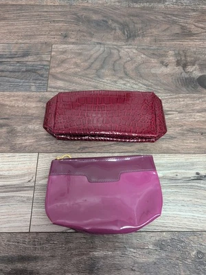 Bolso de Viaje ESTEE LAUDER Maquillaje Cosmético Patrón Cocodrilo Rojo y Púrpura Foto 1 de 4
