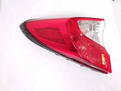 2018-2022 Toyota C-Hr Rear Driver Quarter Panel Tail Lamp 81561-10401 - Image 1 of 4
