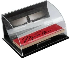 Beautiful Michael Jordan Signed Bulls Game Used Floor Wings Display UDA & PSA - Picture 1 of 8