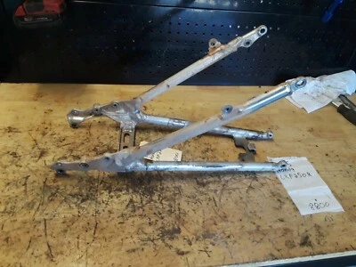 Honda CRF250R 2005 subchasis  Foto 1 de 3