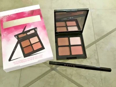 Colección de 2 piezas Mally Defined Eyes - ¡Abre! Delineador de ojos cuádruple y grafito de sombra de ojos Foto 1 de 4