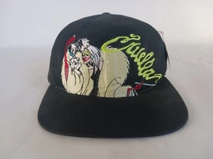 Neu mit Etikett 1990er Vintage Disney 101 Dalmatiner Cruella de Vile Druckknopflasche Mütze sehr selten - Bild 1 von 12