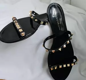 WILD DIVA Lounge Black & Gold Studded Slip-On Slide Sandal Sz 8 - Picture 1 of 9