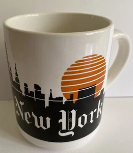 New York Mug City Skyline Cup Vtg Coffee Tea Sunset Twin Towers Orange Sun - Picture 1 of 9