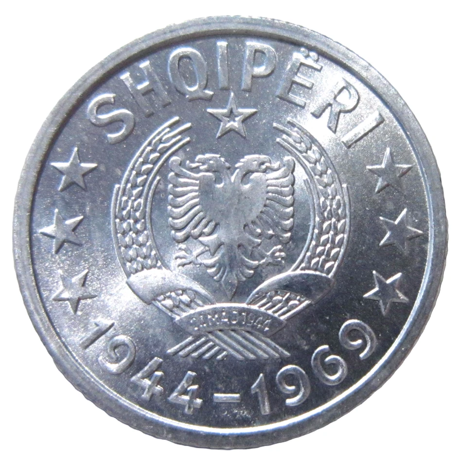 ALBANIA.  5 QINDARKA, 1969.  UNCIRCULATED. - Image 1 of 2