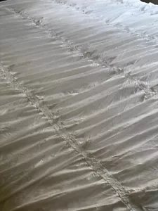 SIMPLY SHABBY CHIC FULL/QUEEN WHITE RUCHED SMOCKED RUFFLED DUVET #430 - Picture 1 of 8