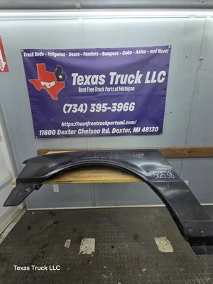 Ford Ranger 2004-2005 guardabarros delantero izquierdo lado del conductor con orificios acampanados Foto 1 de 4