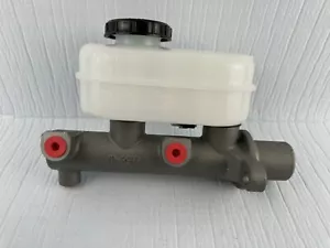 M630259 Brake Master Cylinder For 99-03 Ford Windstar - Picture 1 of 7