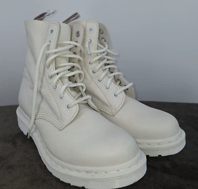 Doc Martens Dr. Martens Boots Womens 7 NEVER WORN - Image 1 of 4