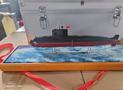1:200 50CM 039B Submarino de Ataque Buque de Guerra Diecast Militar Modelo de Barco de Batalla Foto 1 de 4