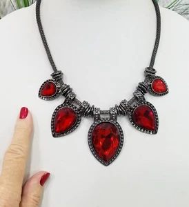 Romanesque Chunky Red Crystal Teardrop & Gunmetal Bib Choker Snake Chain Necklac - Picture 1 of 6