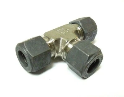 Parker Tube Union Tee 1/2" x 1/2" x 1/2" Tube OD 316 STAINLESS STEEL 888JBZ - Image 1 of 3