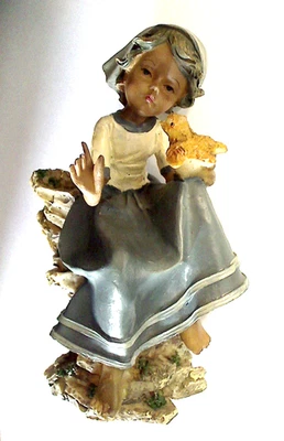 GILDE Figur - Mädchen sitzt auf Fels und hat  Vogel auf der Hand - ca. 16 cm - Bild 1 von 4
