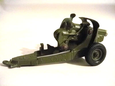 VINTAGE BRITAINS LTD DIE CAST CANNON TOY ARMY MADE IN ENGLAND 4.5 HOWITZER METAL - Image 1 of 4