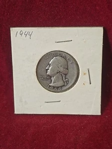 WASHINGTON SILVER QUARTER - 1944-P - Picture 1 of 2