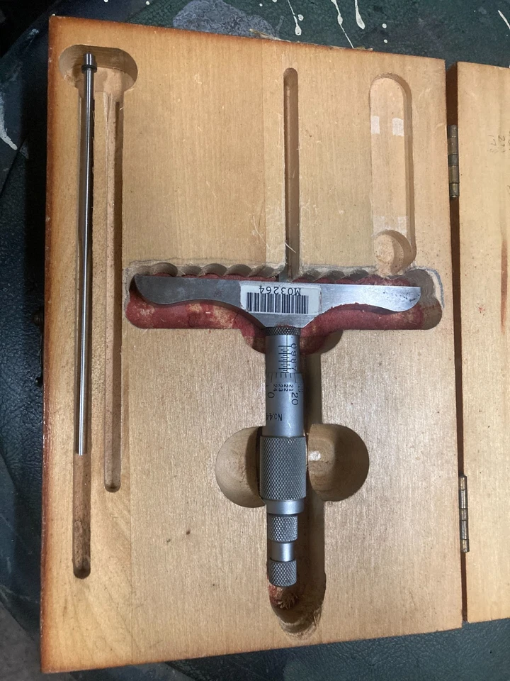 Juego de medidores de micrómetro de profundidad Starrett varillas de hoja plana #449 y estuche Foto 1 de 1