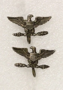 WWII Sweetheart Jewelry 3291: Colonel or Naval Captain Earrings, pair - Picture 1 of 2