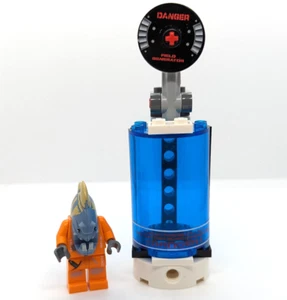 LEGO Alien Minifigure: Jawson (sp113) 5985 Space Police Central Transport Pod - Picture 1 of 16