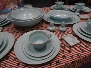 Vintage El Patio Turquoise aqua Franciscan Ware 8 pl setting lg bowls, S&P etc - Bild 1 von 8