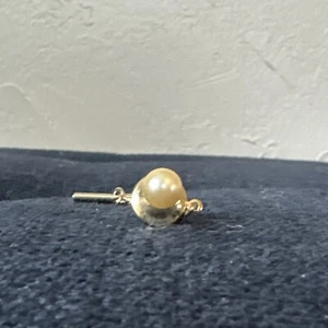 Vintage Faux Large Pearl Tie Tack,pin, Clip, Goldtone - Picture 1 of 3
