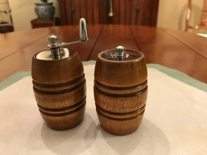 Salz & Pfeffermühle aus Holz mit Zinn - Bild 1 von 5