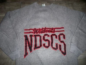 Felpa Vintage Discus Athletic Pullover North Dakota State College Wildcats LG - Foto 1 di 7
