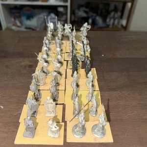 Vintage Assorted Miniature D&D Figures Warhammer Role Playing Games - Picture 1 of 4