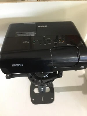 Epson PowerLite 77c 3LCD XGA Projector 2200 Lumens EMP-X5.  Plus Ceiling Mount. - Image 1 of 4