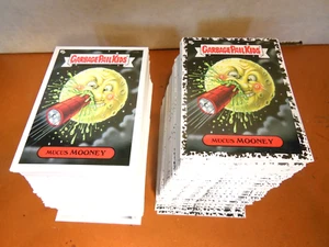 2023 SERIES 2 GARBAGE PAIL KIDS INTERGOOLACTIC MAYHEM 200-CARD + BLACK HOLE SET - Picture 1 of 3