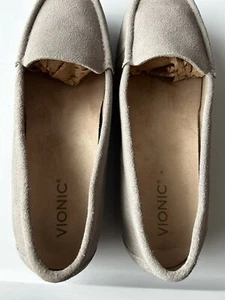 Women's Vionic Debbie driving loafer beige slipon sz 11 Great Condition - Picture 1 of 6