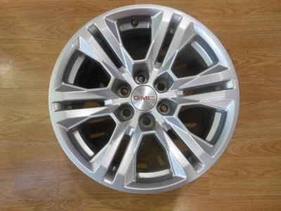GMC canyon 17" x8 wheel 2019 2020 OEM rim genuine - Image 1 of 4