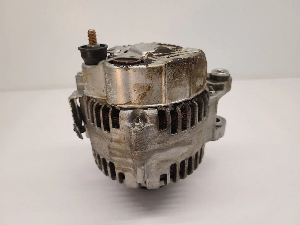 Alternador ID HYUNDAI AZERA 2006-2011 373003C120 06-11 Foto 1 de 4
