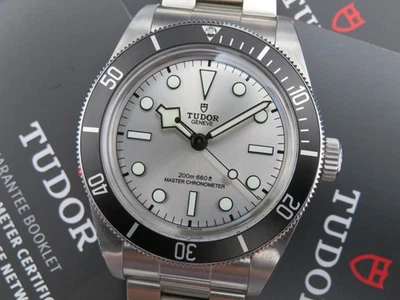 Tudor Black Bay 68 2025 acero inoxidable esfera plateada 43 mm M7943A1A0NU-0002 Foto 1 de 4