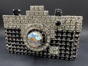🔥Vintage Statement PIECE Dorothy Bauer SLR Rhinestone Camera 😮 - Picture 1 of 3