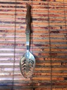 Cutco 1713 Slotted Serving Spoon Classic Handle - Made in USA - Stainless - Picture 1 of 9