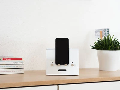 Docking Station Ladestation Smartphone Tablet Halterung für iPad iPhone weiß - Bild 1 von 4