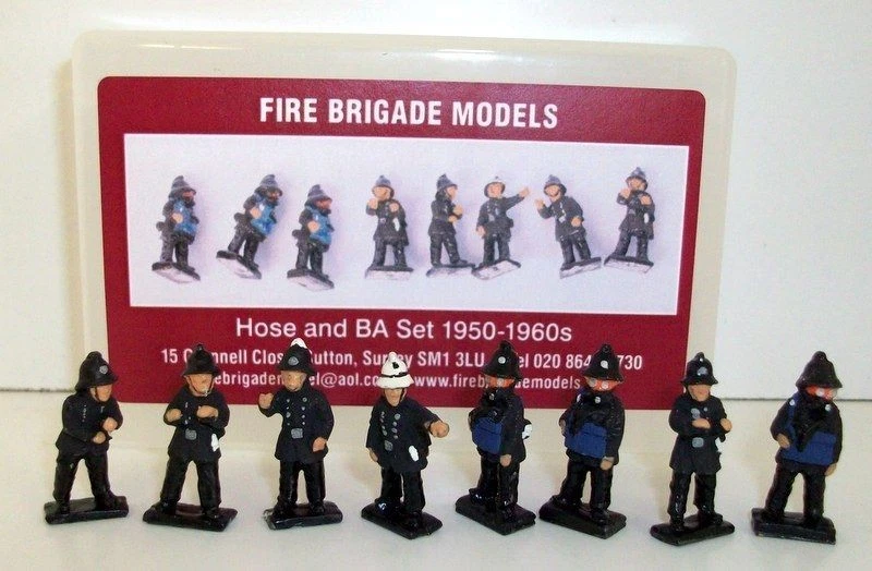 Fire Brigade models 1/72 Scale - FBM8 Hose & BA set 1950-60s Figure set - Image 1 of 1