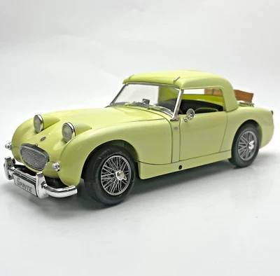 Revell 08835 Austin Healey Sprite Roadster Sportwagen in gelb, OVP, 1:18, D012 - Bild 1 von 4