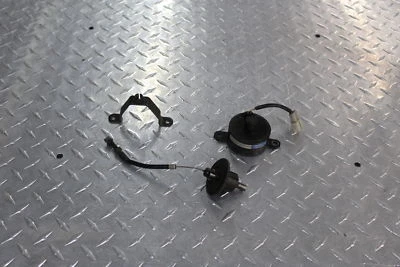 Suzuki Savage 650 LS650P 1997 válvula de aire solenoide superior motor interruptor sensor Foto 1 de 4