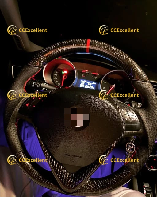 Volante de fibra de carbono real personalizado para Alfa Romeo Giulietta Mito 2016-2019 Foto 1 de 1