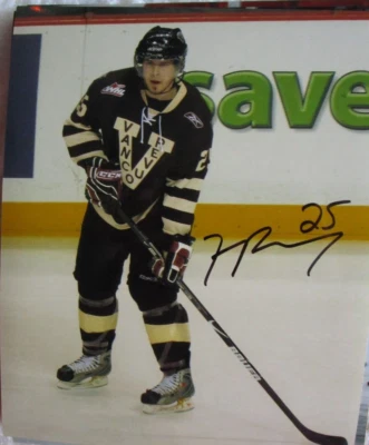 NICK ROSS SIGNED 8X10 GLOSSY PHOTO VANCOUVER GIANTS PHOENIX COYOTES (B) - Image 1 of 2
