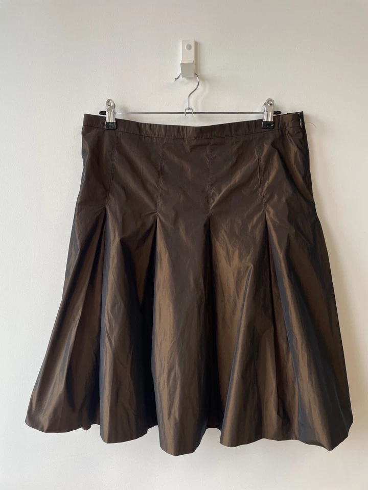 Falda midi plisada de poliéster para mujer Burberry talla US 10 Foto 1 de 4