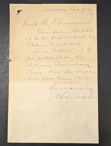Nota manuscrita firmada por Upton Sinclair más carta de noticias mecanografiada y artículos - Imagen 1 de 4