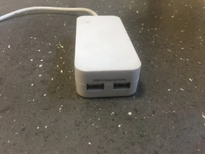 HPM 240V USB Charging Station 2 Ports 2.1A 1.2m Cord Great Item Free Post - Picture 1 of 3