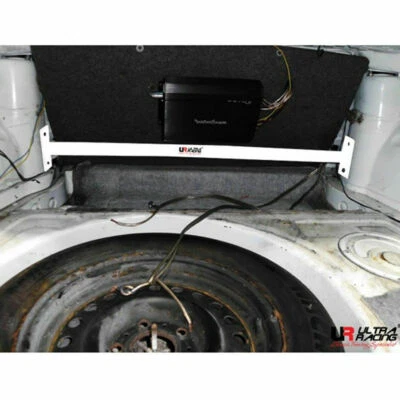Barra de puntal trasera para 1987-1996 1995 1994 1993 BMW E34 (530i) 3.0 2x2 Ultra Racing Foto 1 de 4