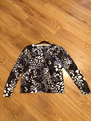 Suéter FLORAL EAST 5TH Para Mujer Negro Gris Abotonado Talla PETITE Grande PL Foto 1 de 4