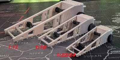 1:18 Altaya, IXO, Minichamps Roller starter and stands with 4x oil barrels - Image 1 of 4