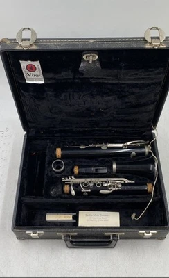 Clarinete alto vintage Vito negro instrumentos de viento de madera agujeros abiertos con estuche rígido Foto 1 de 4